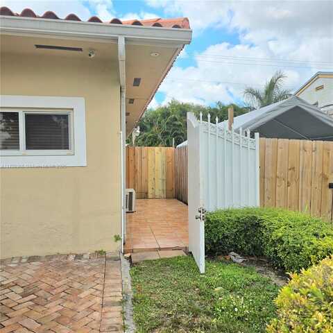 7600 SW 19th Ter, Miami, FL 33155