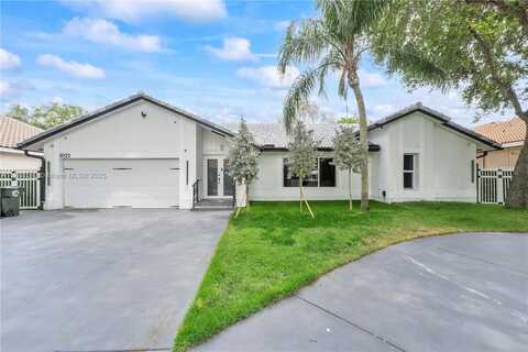 5022 NW 45th Ave, Coconut Creek, FL 33073