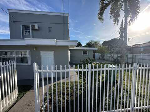 2430 NW 26th St, Miami, FL 33142