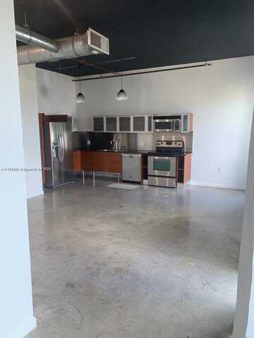 10 SW South River Dr, Miami, FL 33130