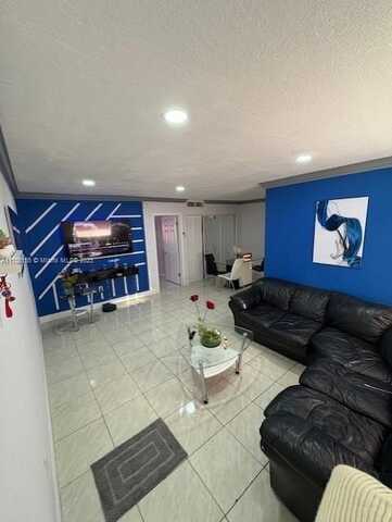 3903 SW 78th Ct, Miami, FL 33155
