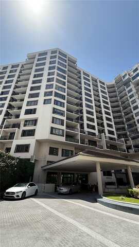 540 Brickell Key Dr, Miami, FL 33131
