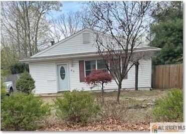 20 Avenue D, Monroe, NJ 08831