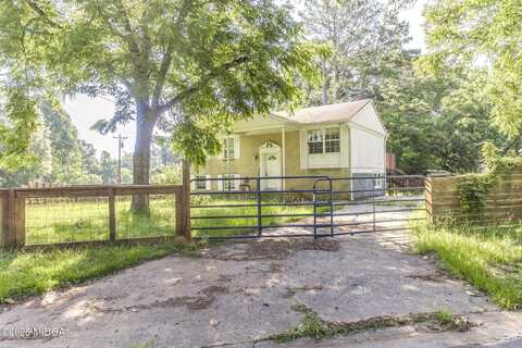 216 Utah Avenue, Warner Robins, GA 31093