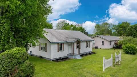 302 Nebraska Avenue, Stevenson, AL 35772