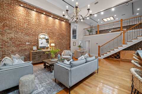 1467 Market Street, Chattanooga, TN 37402