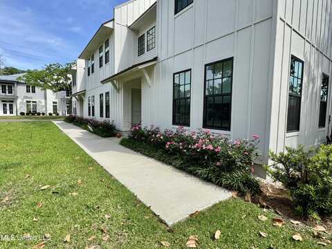 115 Menge Avenue, Pass Christian, MS 39571