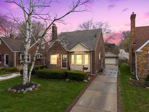2048 ANITA AVENUE, GROSSE POINTE WOODS, MI 48236