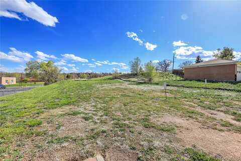 7402 W 76th Avenue, Arvada, CO 80003
