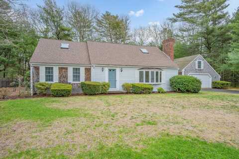 105 Rolling Hitch Road, Centerville, MA 02632
