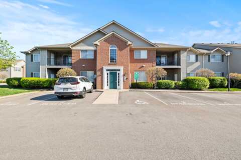 641 Spring Valley Drive, Lewis Center, OH 43035
