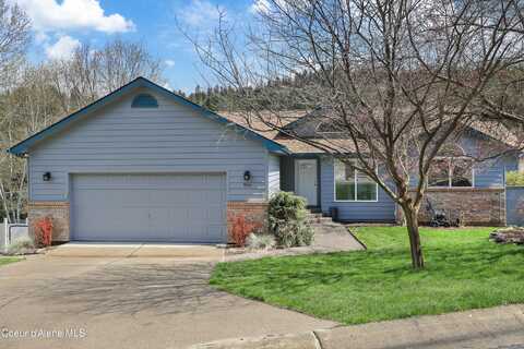 956 N Armstrong Dr, Coeur D Alene, ID 83814
