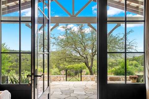 271 Royal View Dr, Fredericksburg, TX 78624