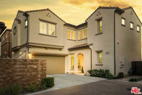 20818 W Bur Oak Cir, Porter Ranch, CA 91326