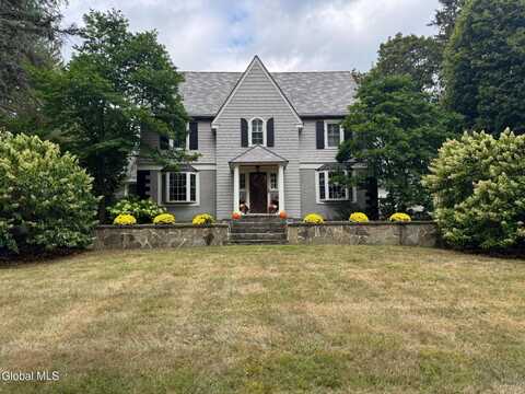 322 Loudon Road, Loudonville, NY 12211