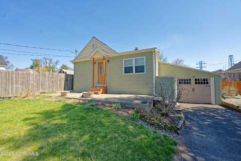 27 Corthell Street, Colonie, NY 12205