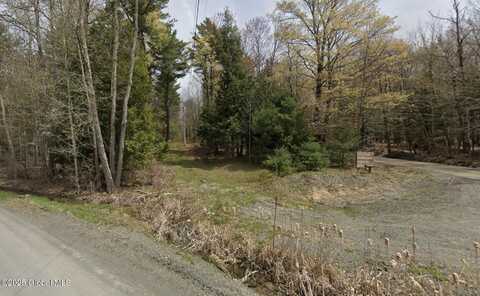 460 Madonna Lake Road, Grafton, NY 12052