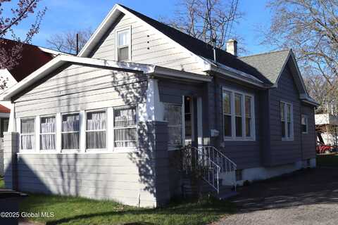467 Arthur Street, Schenectady, NY 12306