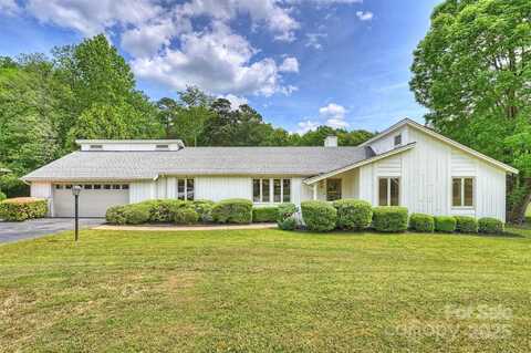 8501 Raintree Lane, Charlotte, NC 28277