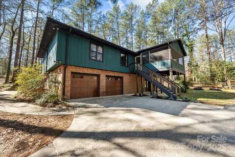 105 Tartan Trail, Southern Pines, NC 28387