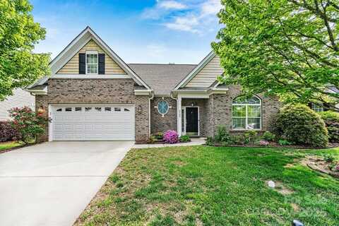 5722 Kirkwynd Commons Drive, Charlotte, NC 28278