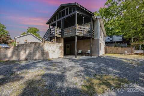 120 N Cardinal Drive N, New London, NC 28127