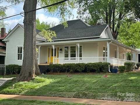 300 Kelly Street, Statesville, NC 28677