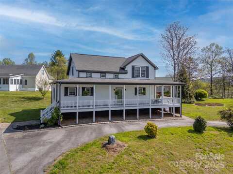 209 Hidden Meadow Drive, Hendersonville, NC 28792