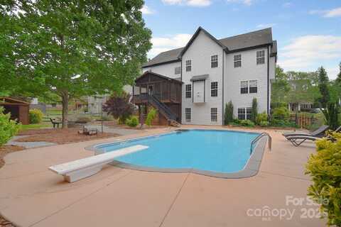 1811 Robbins Meadows Drive, Waxhaw, NC 28173