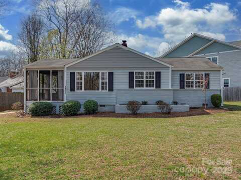 5300 Buckingham Drive, Charlotte, NC 28209