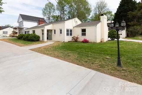 65 Oakley Road, Asheville, NC 28803