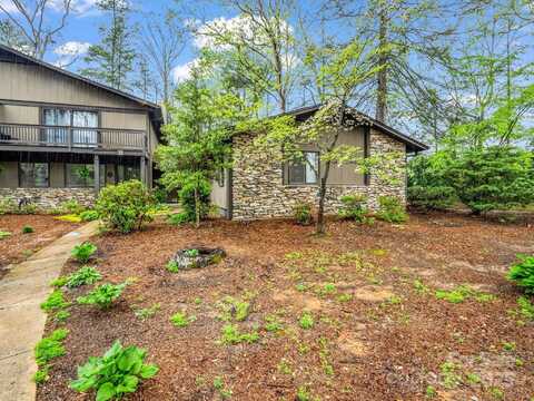 54 Laurelwood Circle W, Hendersonville, NC 28791
