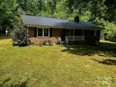 833 E Chestnut Street, Stanley, NC 28164