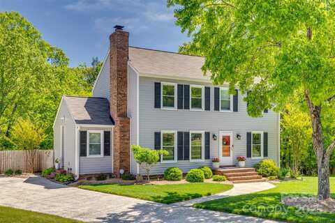7300 Chatterbird Court, Charlotte, NC 28226