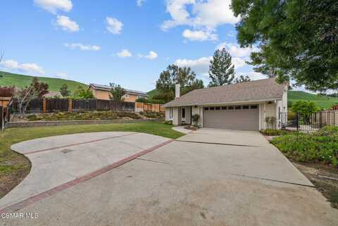 6656 Smoke Tree Avenue, Oak Park, CA 91377