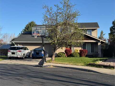 2415 NW Antler Court, Redmond, OR 97756