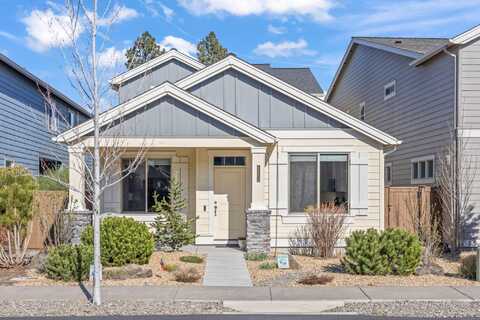 61054 SE Sydney Harbor Drive, Bend, OR 97702