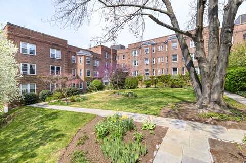 70 Strawberry Hill Avenue, Stamford, CT 06902