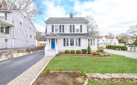 130 Brookview Avenue, Fairfield, CT 06825