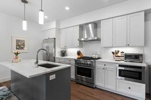 765 E 3rd St, Boston, MA 02127