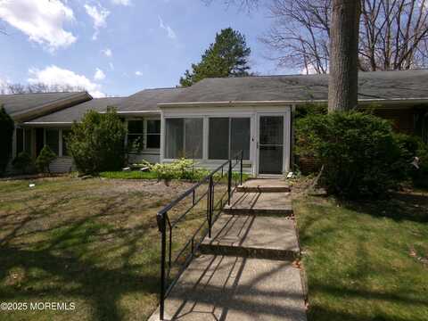 53e Cambridge Court, Lakewood, NJ 08701