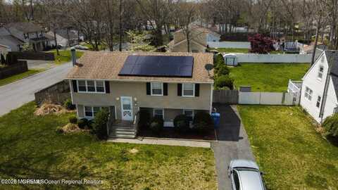 301 Hemlock Lane, Manchester, NJ 08759