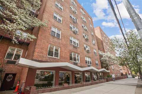 3420 Parsons Blvd, Flushing, NY 11354