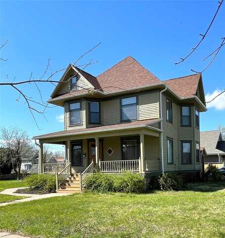 1323 5th Avenue, Grinnell, IA 50112