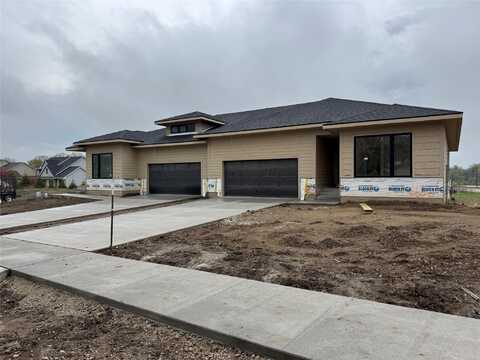 6633 River Bend Drive, Johnston, IA 50131