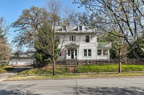 738 E Washington Avenue, Des Moines, IA 50316