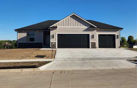 530 Walnut Drive, Huxley, IA 50124