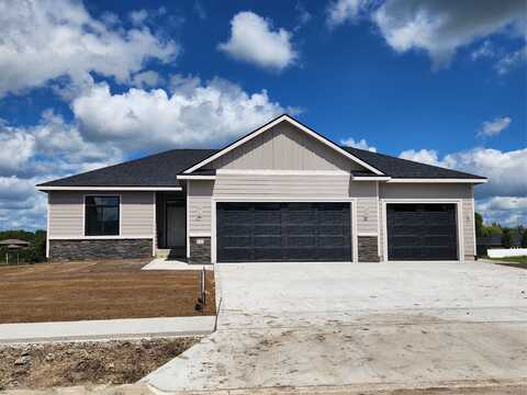 530 Walnut Drive, Huxley, IA 50124