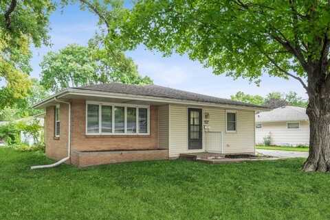 214 SE 9th Street, Ankeny, IA 50021
