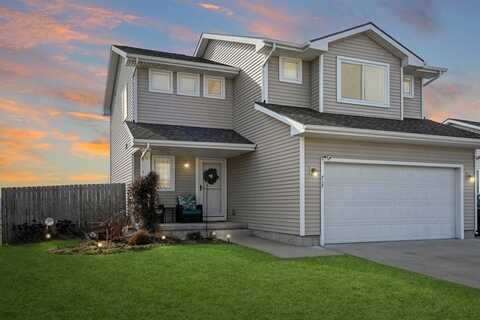 717 37th Street SW, Bondurant, IA 50035
